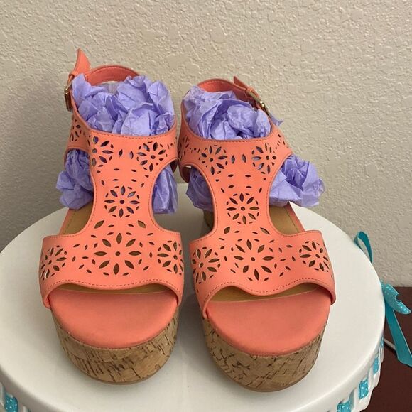 👡Cato Cutout platform Wedge Sandals. Get ready to styling for summer!! - Picture 2 of 8